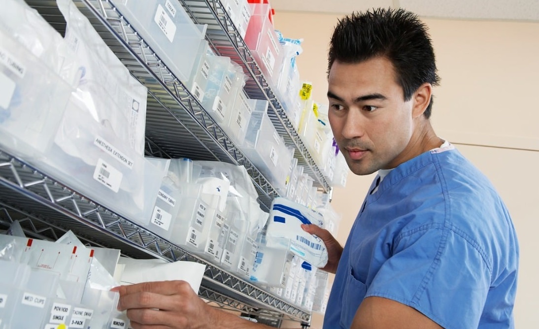 Surgical supply storage room